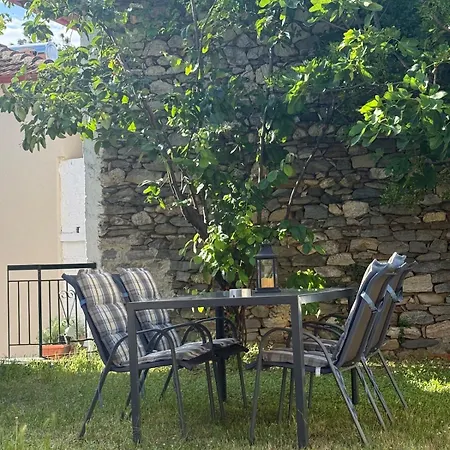 The Village Avli Upper Vrazná